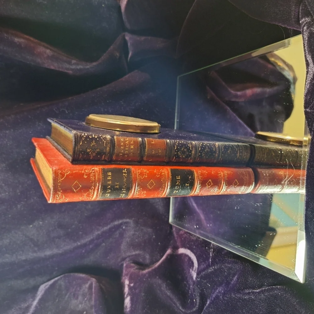 Vintage Style Faux Books Bookend Clock